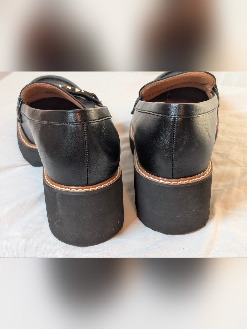 Naturalizer 8.5 Black Lug Sole Loafers Quiet Luxury Chain Platform Shoes - Picture 12 of 14